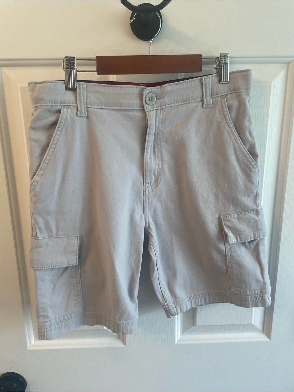 Levi's Light Gray Cargo Shorts with Flap Pockets